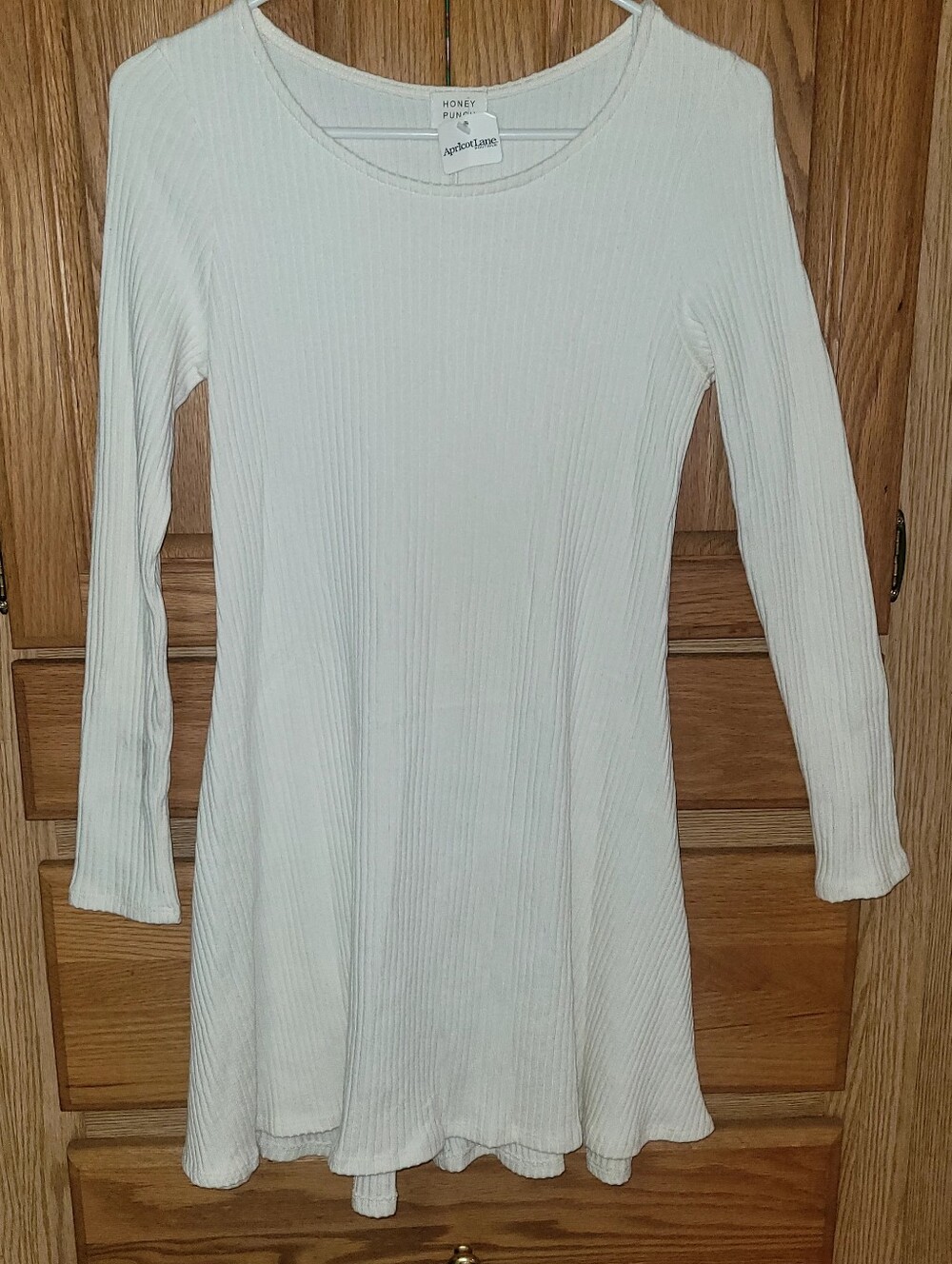 Brand-new ribbed Lightweight Cream/ Ivory Flowy Dress, Size L